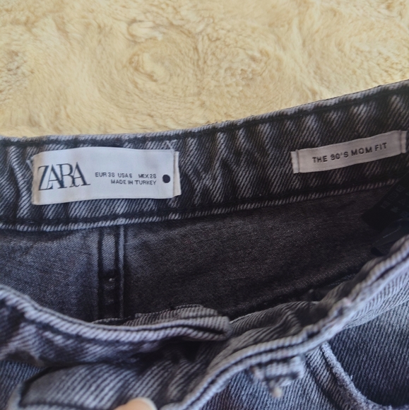 Zara Mom Fit Jeans - Picture 9 of 15